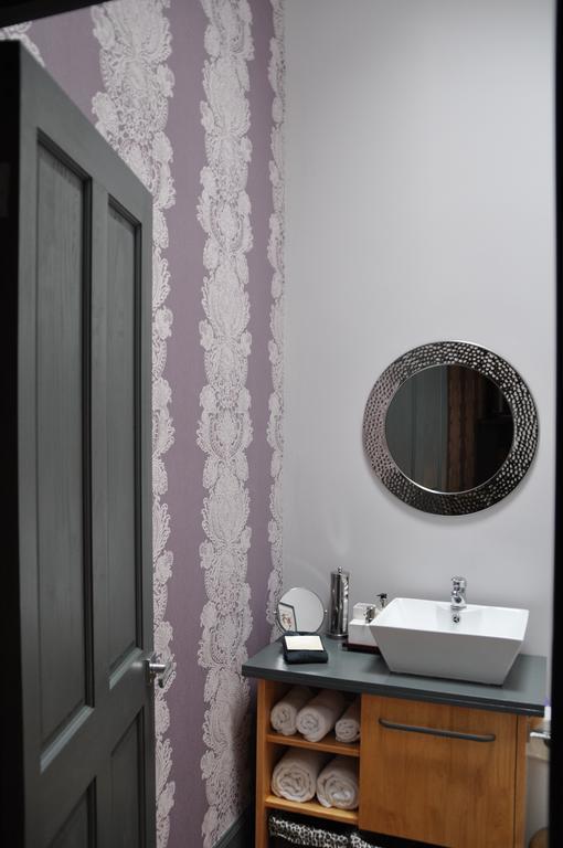 The Bank Guest House Hawick Bagian luar foto
